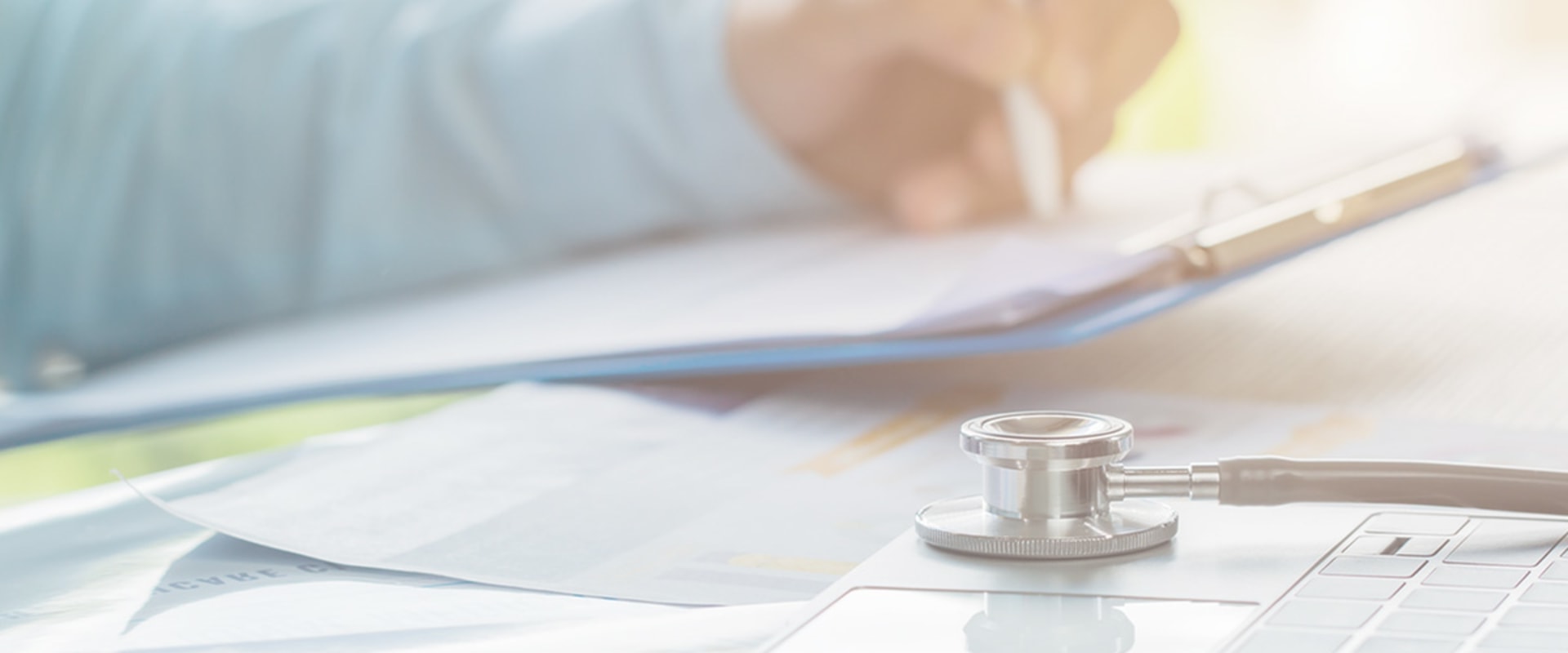 Are there any restrictions on how much money can be managed by a registered or unregistered plan manager outside of the scope of the national disability insurance scheme (ndis)?